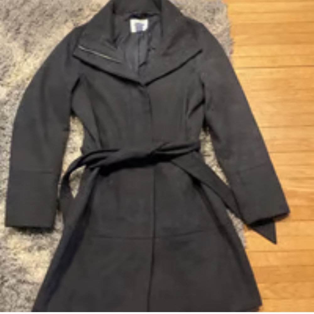 Women’s Old Navy Pea coat.